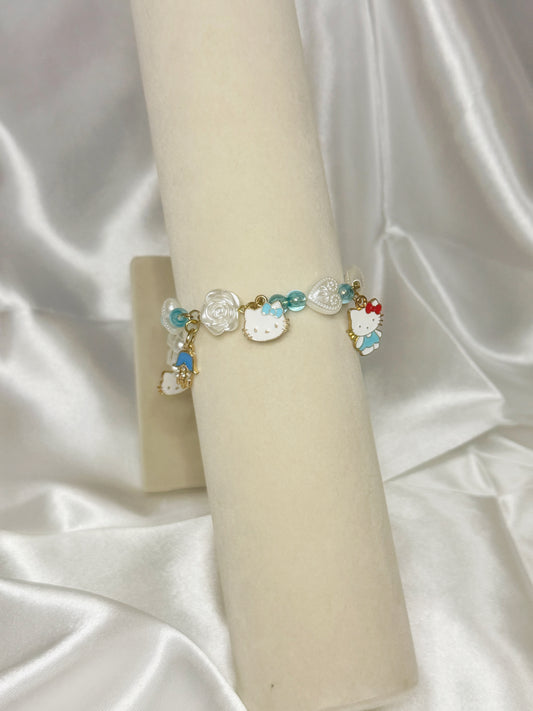 Gold Hello Kitty Pearl Heart Charm Bracelet