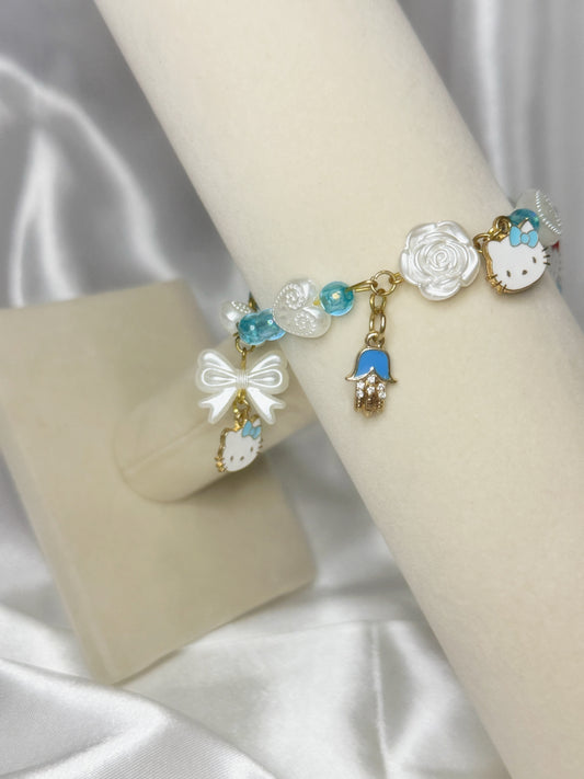 Gold Hello Kitty Pearl Heart Charm Bracelet