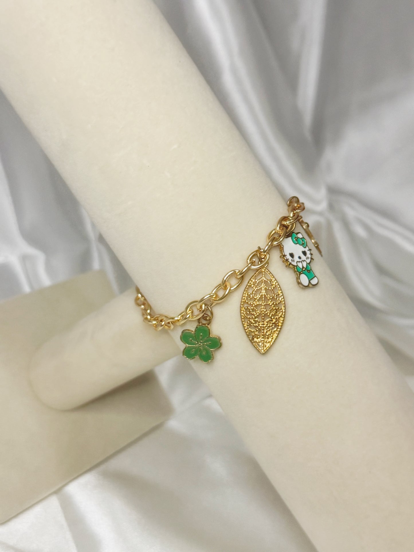 Gold Hello Kitty Clover Charm Bracelet